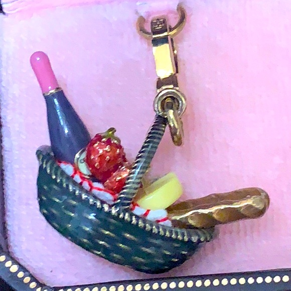 New Juicy Couture PICNIC BASKET CHARM
